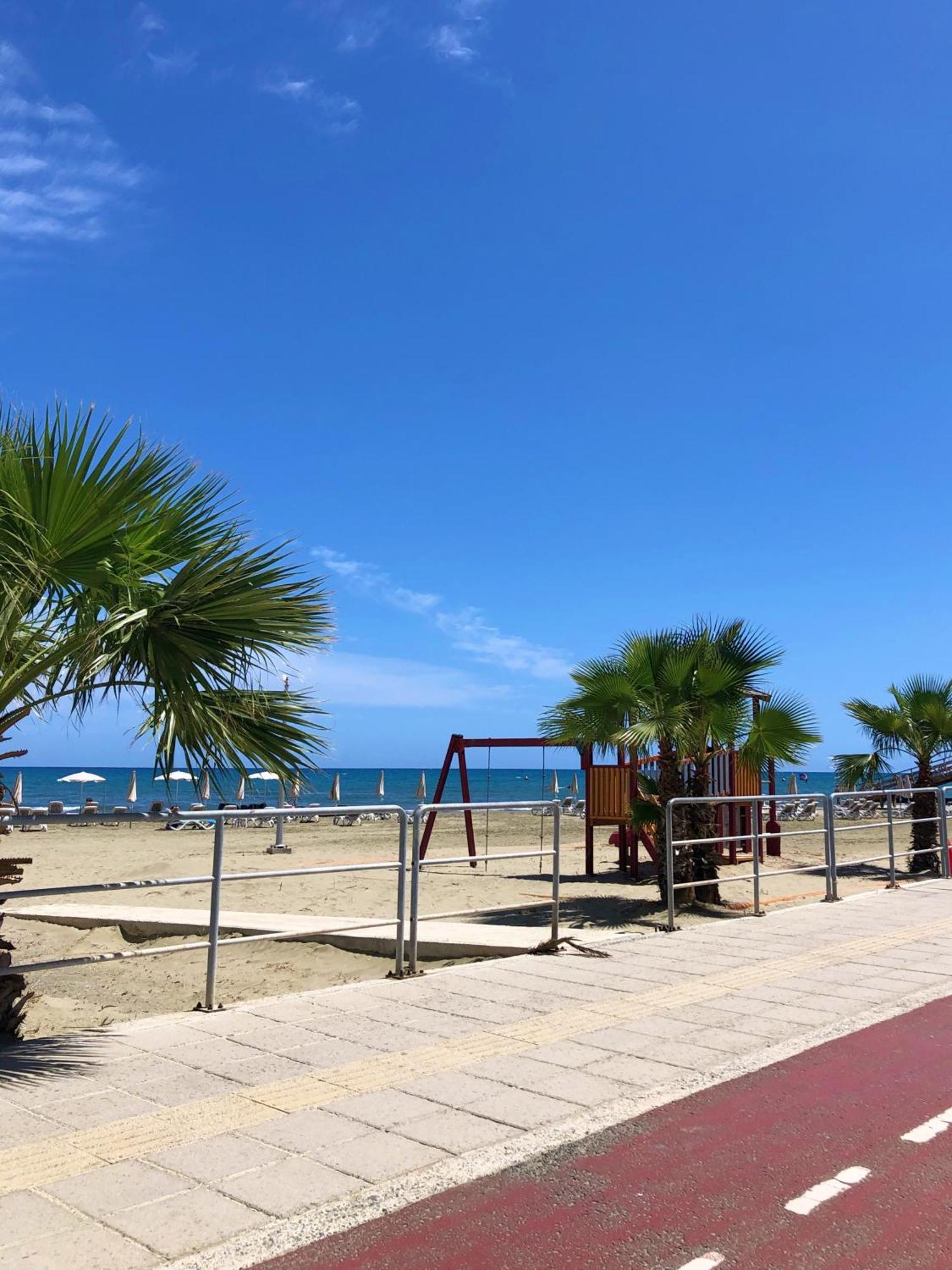 Luxury At Mackenzie With Private Parking And Balcony * Ларнака
